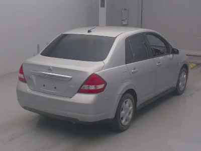 Nissan Tiida Latio