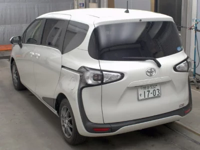 Toyota Sienta