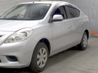 Nissan Tiida Latio