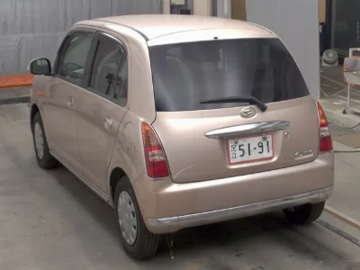 Daihatsu Mira Gino