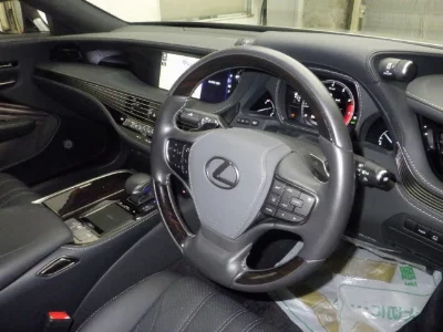 Lexus LS500