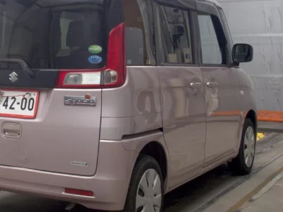 Suzuki Spacia