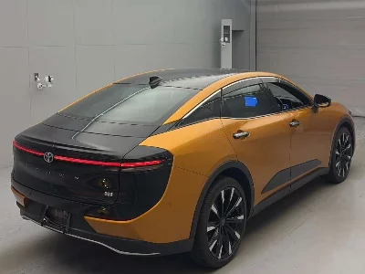 Toyota Crown Crossover