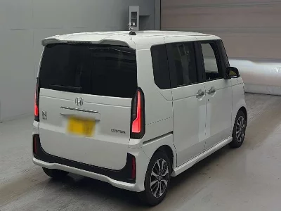 Honda N BOX CUSTOM