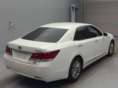 Toyota CROWN HYBRID