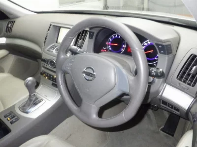 Nissan Skyline