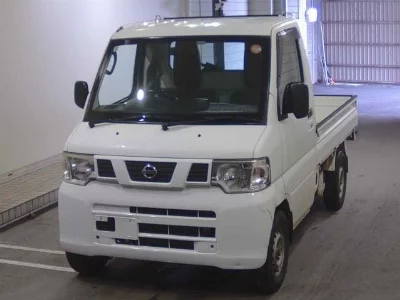 Nissan NT100 Clipper