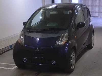 Mitsubishi i