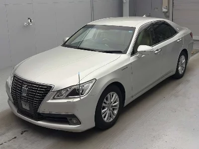 Toyota CROWN HYBRID