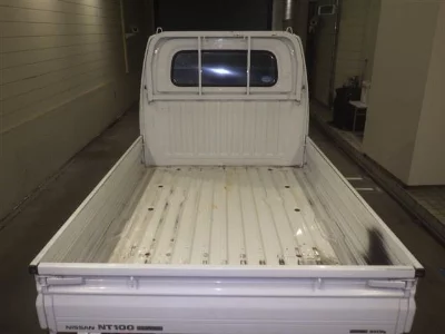 Nissan NT100 Clipper