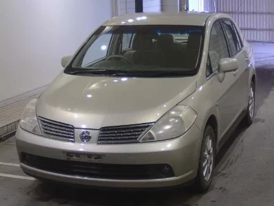 Nissan Tiida Latio