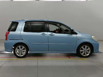 Toyota Raum