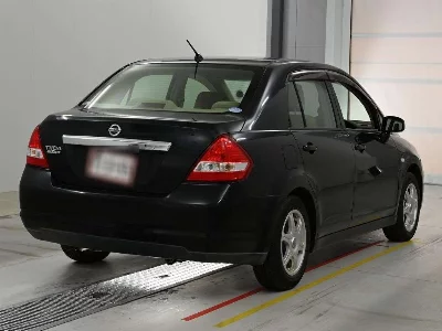 Nissan Tiida Latio