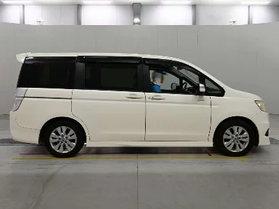 Honda STEPWGN SPADA