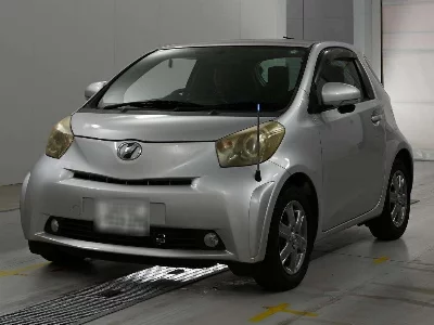 Toyota iQ
