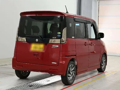 Suzuki Spacia Custom