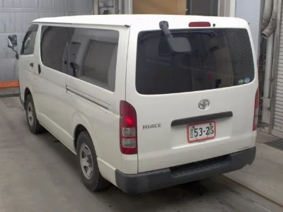Toyota HiAce Van