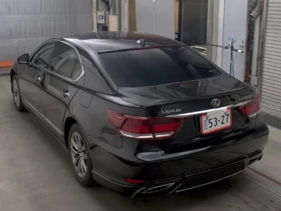 Lexus LS600hL