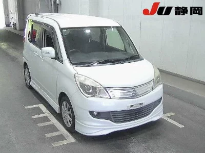 Mitsubishi Delica D:2