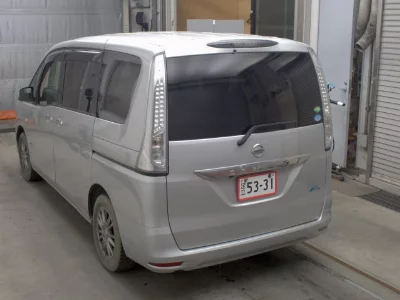 NISSAN SERENA
