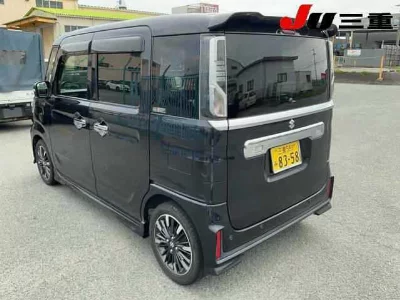Suzuki Spacia Custom