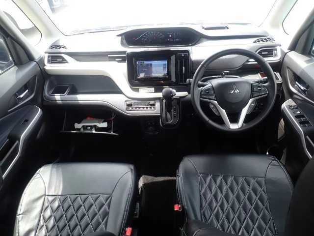 Mitsubishi Delica D:2  с аукциона в Японии