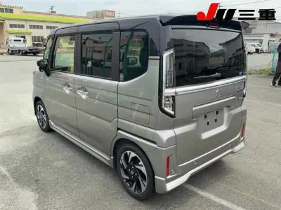 Suzuki Spacia Custom
