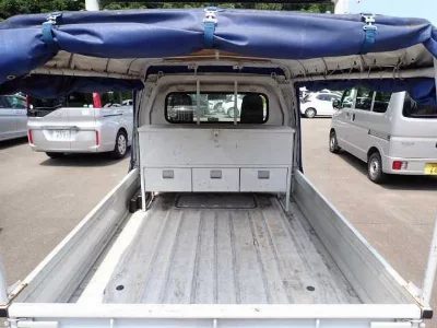 Mazda Scrum Truck