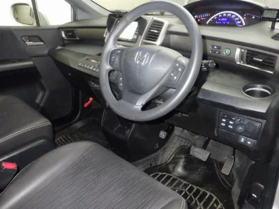 Honda Freed Spike