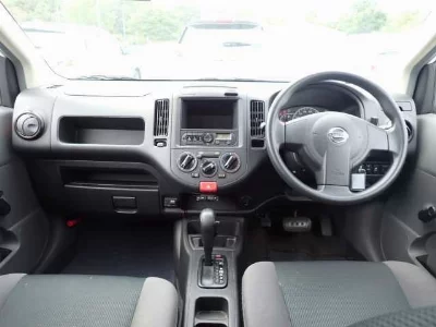 Nissan AD