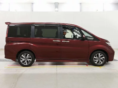 Honda STEPWGN SPADA