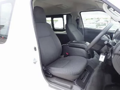 Toyota HIACE WAGON