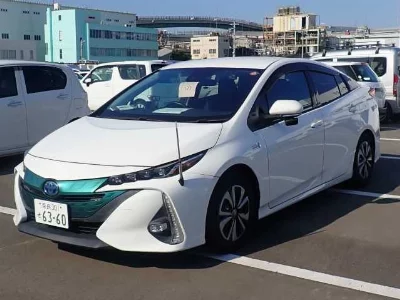 Toyota Prius PHV