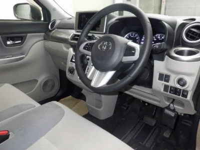 Toyota Pixis Joy