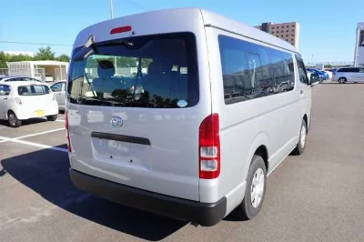Toyota HIACE WAGON