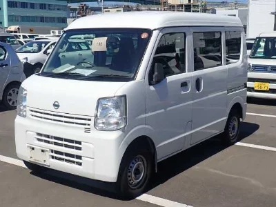 NISSAN NV100 CLIPPER