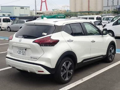 NISSAN KICKS
