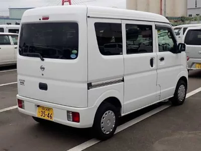 NISSAN NV100 CLIPPER