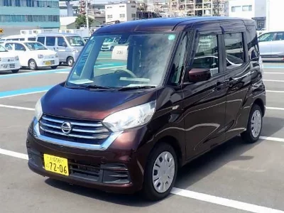 NISSAN DAYZ ROOX