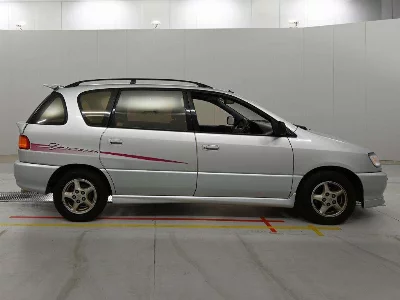 Toyota Ipsum