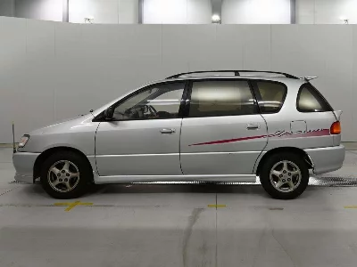 Toyota Ipsum