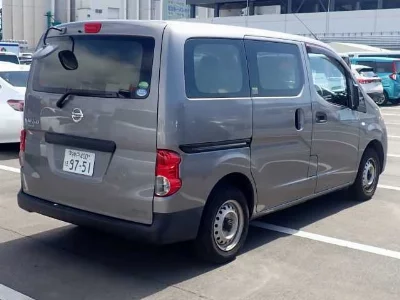 Nissan NV200 VANETTE VAN