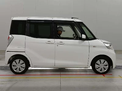 Mitsubishi eK X Space