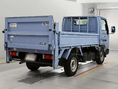 Nissan Atlas