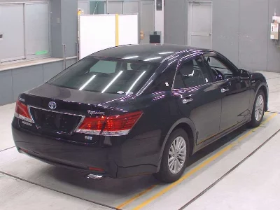 Toyota CROWN HYBRID