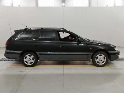Toyota Caldina
