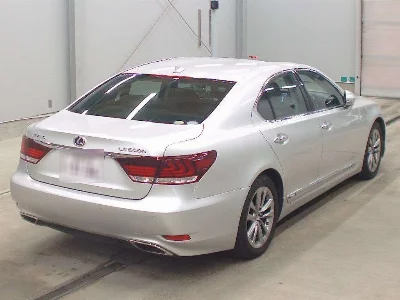 Lexus LS600h