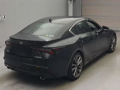 Lexus IS300h