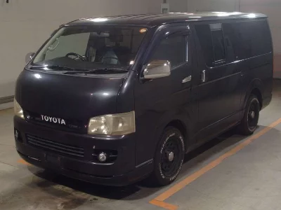 Toyota HiAce Van