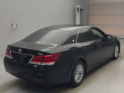 Toyota CROWN HYBRID
